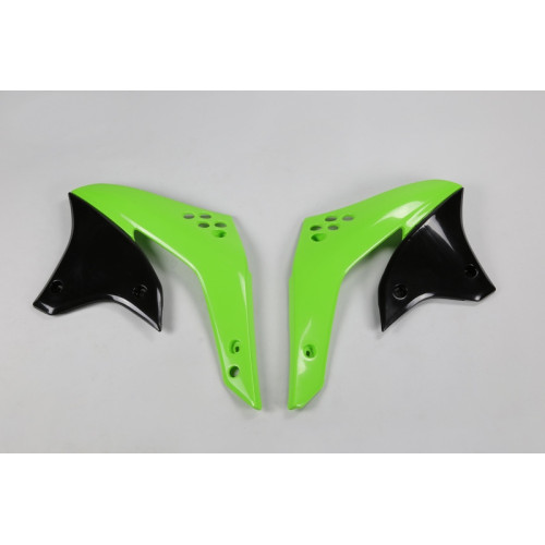 Plásticos laterales de radiador UFO Kawasaki verde KA03784-026