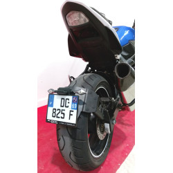 Portamatrículas a la rueda Suzuki GSR750 negro