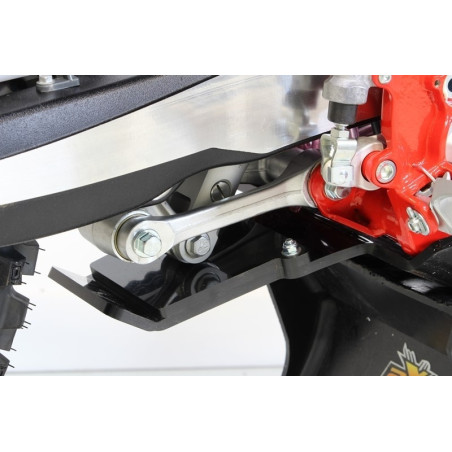 Cubrecárter AXP Xtrem negro Beta 125RR