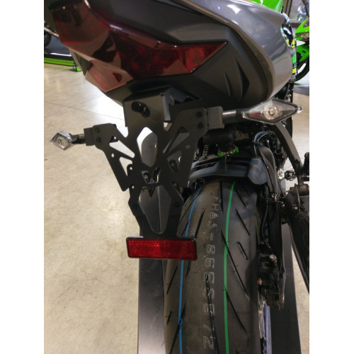 Portamatrículas Kawasaki ZX-6R negro V PARTS