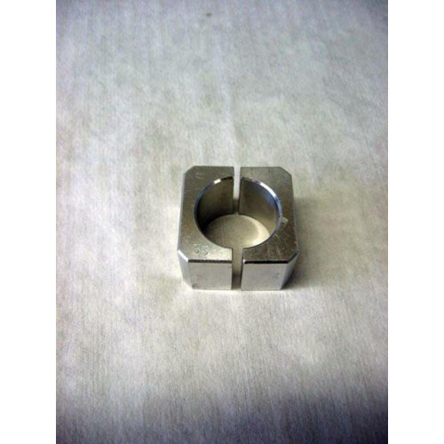 Brida de cartucho KYB Ø28mm