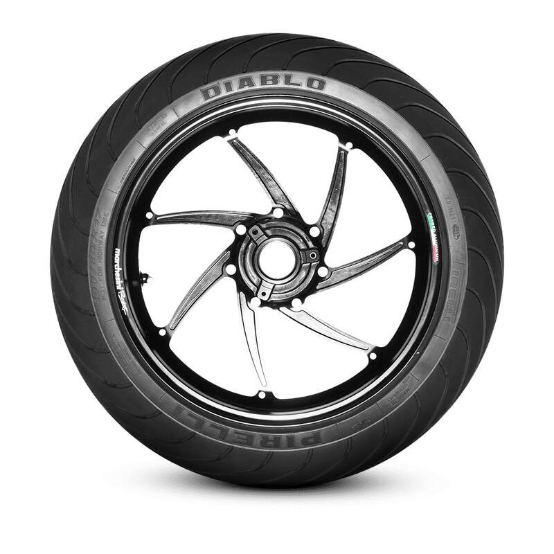 Neumático PIRELLI DIABLO WET 200/60 R 17 NHS TL