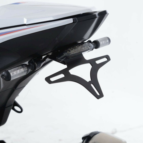 Portamatrículas R&G RACING con piloto trasero (no compatible con intermitentes OEM)
