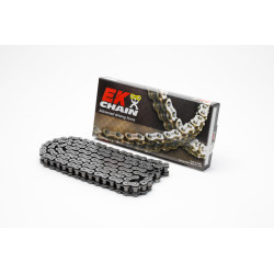 Cadena de transmisión EK CHAIN 530 MVXZ2 - Retenes QX-Ring - Cierre tipo remache