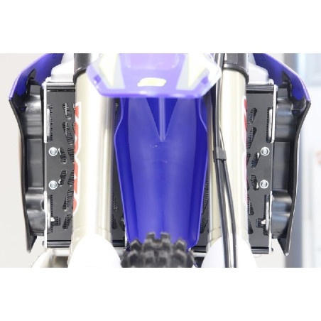 Protectores de radiador AXP Xtrem negro - Sherco