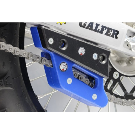 Protector de basculante para guía cadenas AXP UHMW - negro