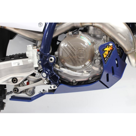 Cubrecárter AXP Xtrem con protección de bieleta - PEAD 8 mm
