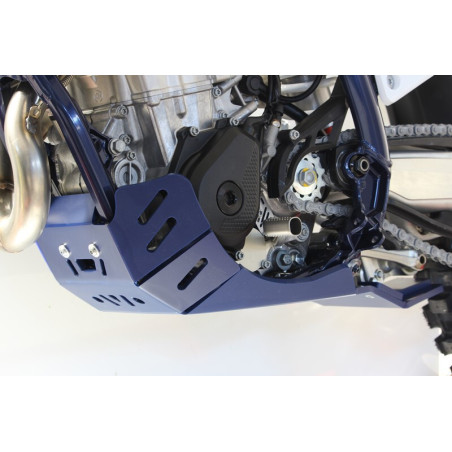 Cubrecárter AXP Xtrem con protección de bieleta - PEAD 8 mm