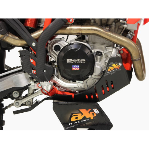 Cubrecárter AXP Xtrem con protección de bieleta - PEAD 8 mm
