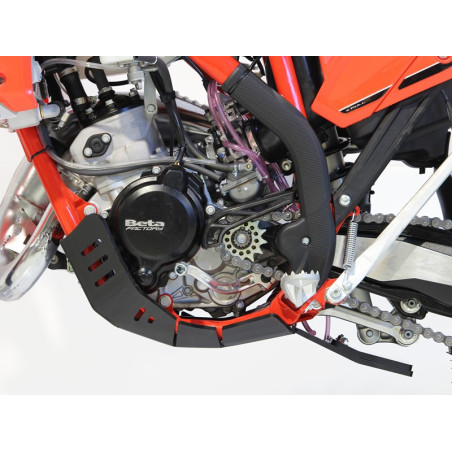 Cubrecárter AXP Xtrem con protección de bieleta - PEAD 8 mm