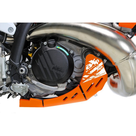 Cubrecárter AXP Xtrem con protección de bieleta - PEAD 8 mm