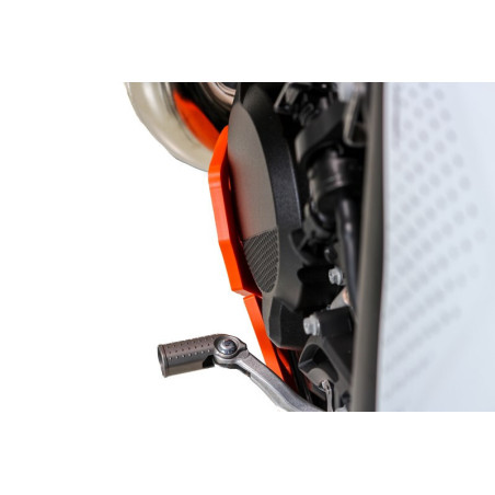 Cubrecárter AXP Xtrem con protección de bieleta - PEAD 8 mm