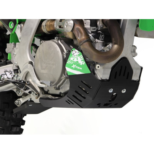 Cubrecárter AXP Xtrem con protección de bieleta HDPE 8mm