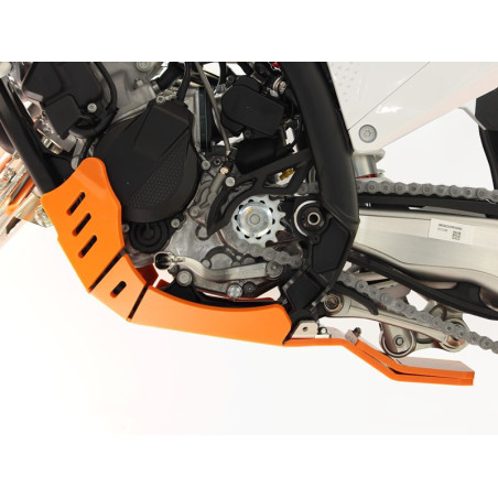 Cubrecárter AXP Xtrem con protección de bieleta - PEAD 8 mm