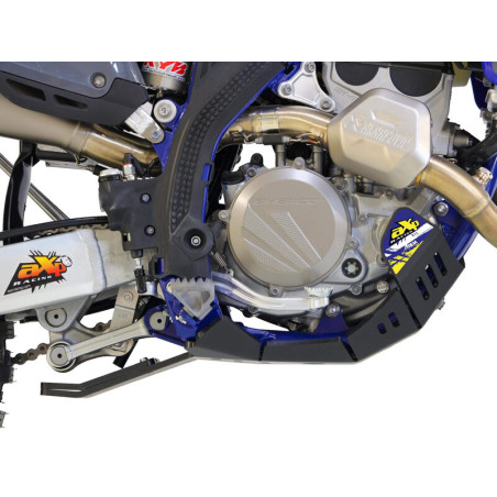 Cubrecárter AXP Xtrem con protección de bieleta - PEAD 8 mm