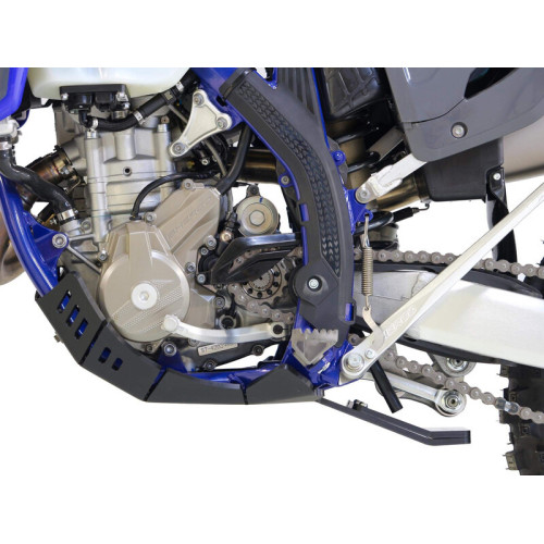 Cubrecárter AXP Xtrem con protección de bieleta - PEAD 8 mm