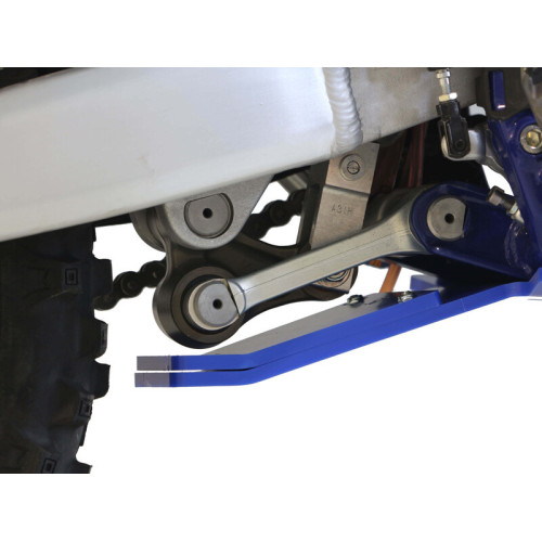 Cubrecárter AXP Xtrem con protección de bieleta - PEAD 8 mm
