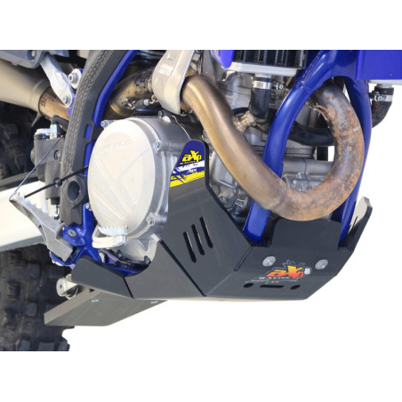 Cubrecárter AXP Xtrem con protección de bieleta - PEAD 8 mm