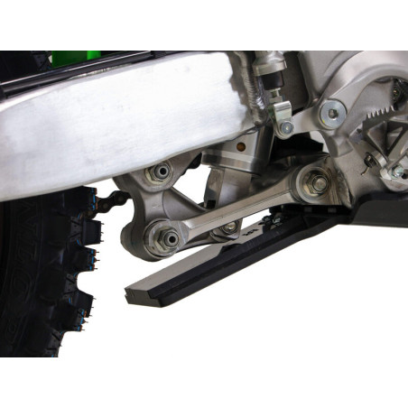 Cubrecárter AXP Xtrem con protección de bieleta - PEAD 8 mm