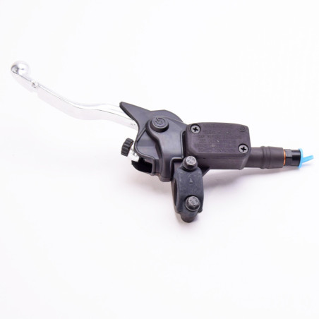 Bomba de embrague BREMBO UPGRADE - Ps10 Negro - Con depósito