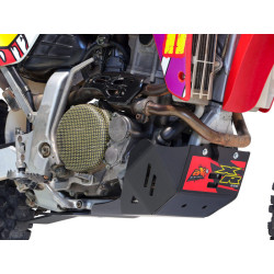Cubrecárter AXP con protección de bieleta PEAD 6mm 2
