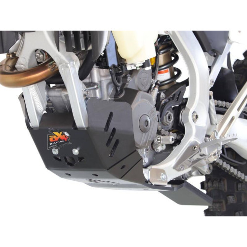Cubrecárter AXP Xtrem con protección de bieleta - PEAD 8 mm