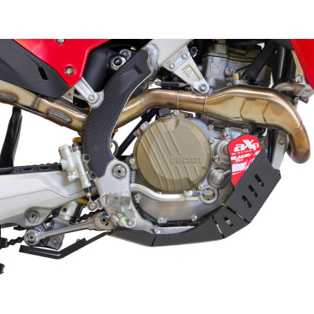 Cubrecárter AXP Xtrem con protección de bieleta - PEAD 8 mm