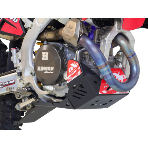 Cubrecárter AXP Xtrem con protección de bieleta - PEAD 8 mm