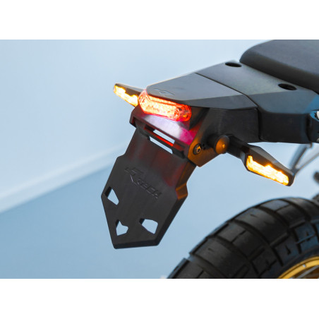 Piloto trasero LED RACETECH Integra con portamatrículas - negro